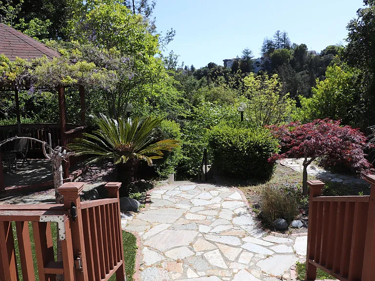 445 Mountain Blvd — Photo 19