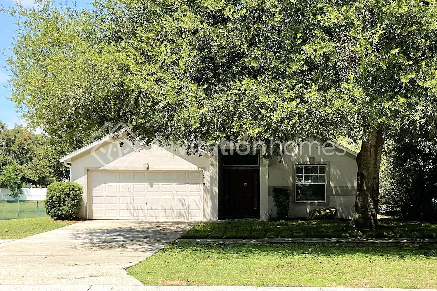 2479 Merry Rd Tavares, FL 32778 — Photo 1