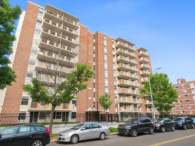 295 Harvard Lee St #900 — Photo 4