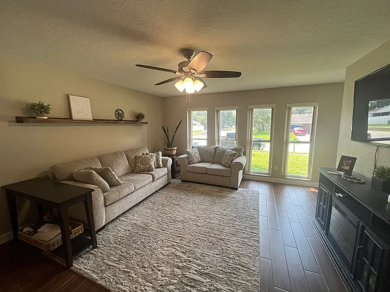 5119 Ferncrest Dr — Photo 10