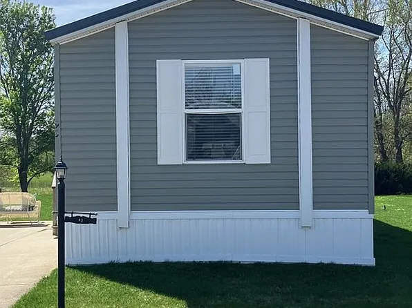 93 Cherryhill Dr, Davison, MI 48423