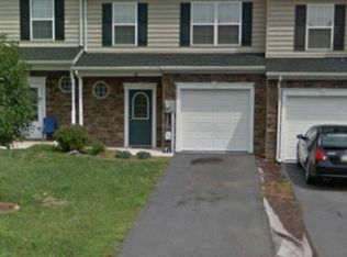 206 Whitley Dr, Chambersburg, PA 17201