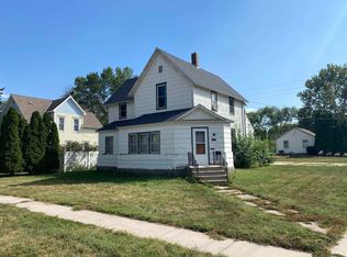 2221 18th St, Columbus, NE 68601