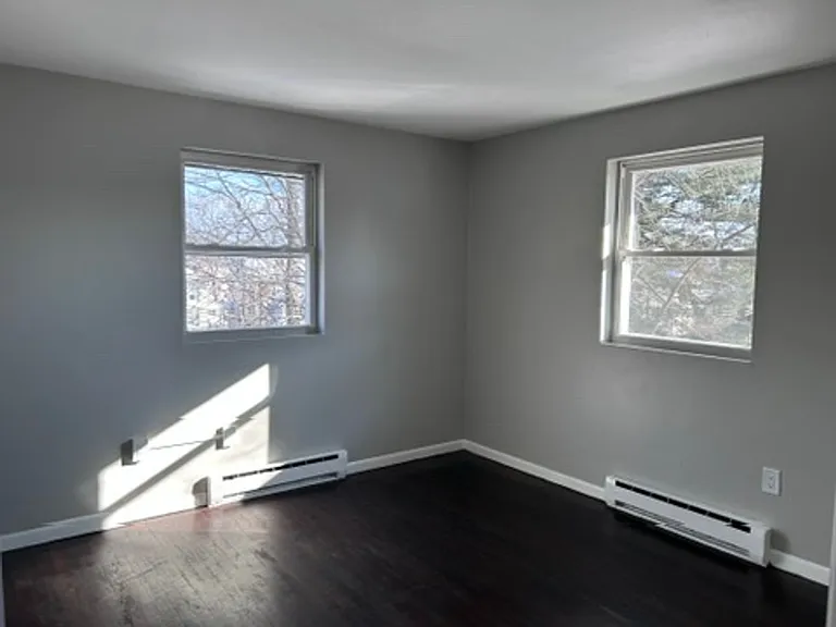 95 Fern St — Photo 9