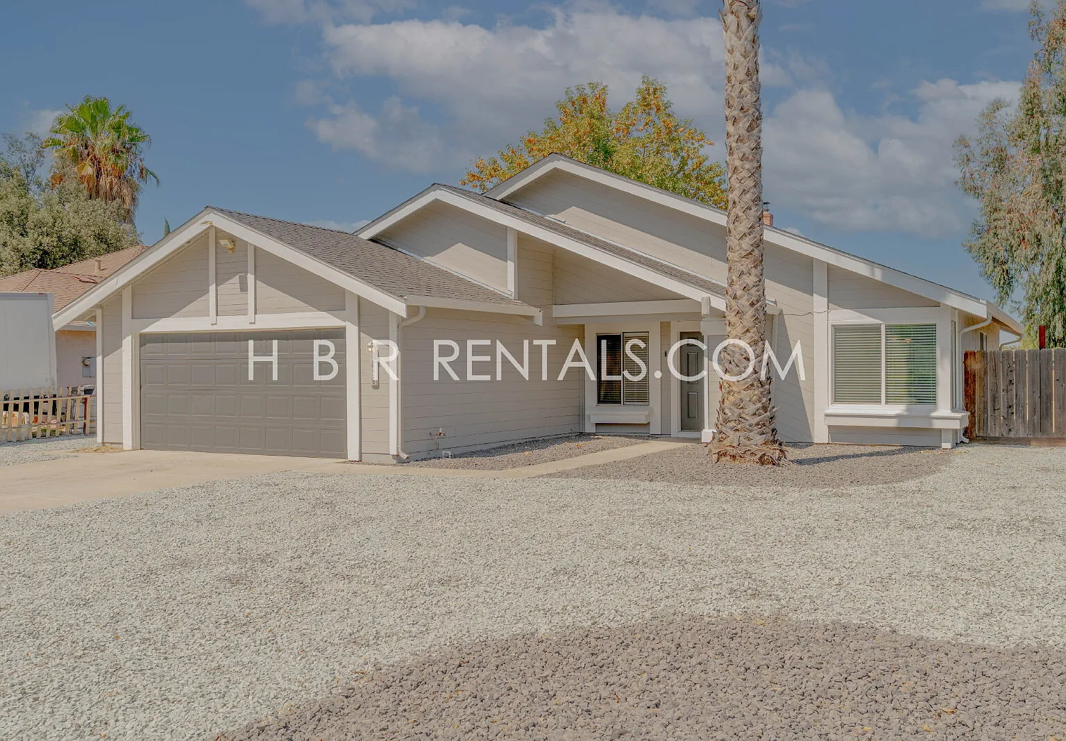 3 bed, 2.0 bath, 1574 sqft, $2,850 — Photo 2