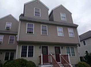 32 Moseley St, Dorchester, MA 02125