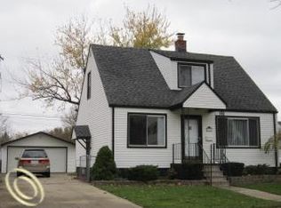 28711 Victor St, Roseville, MI 48066