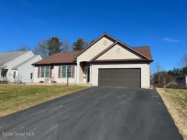 7 Bridle Path, Selkirk, NY 12158