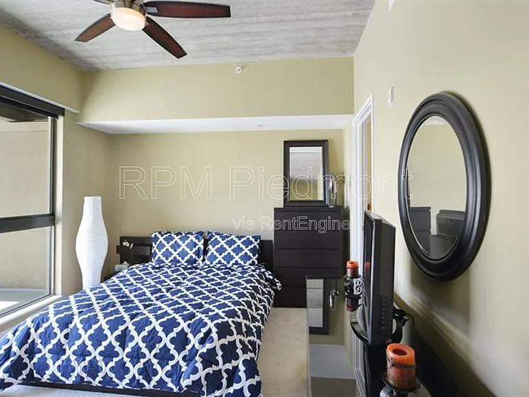 563 Memorial Dr SE #210 — Photo 10