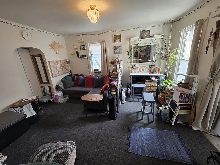 226 Green St #B — Photo 3