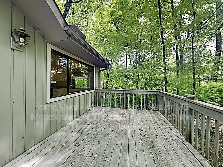 2551 Hunton Ct NE — Photo 21
