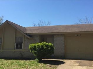 1621 Dell Oak Dr, Garland, TX 75040