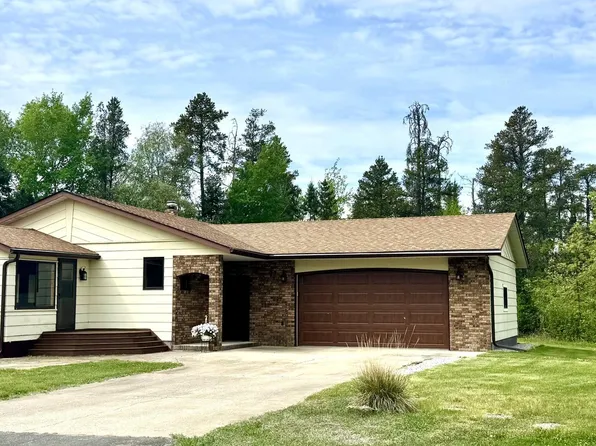 56072 350th St, Warroad, MN 56763