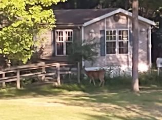 2686 W Huckleberry Rd, Sanford, MI 48657