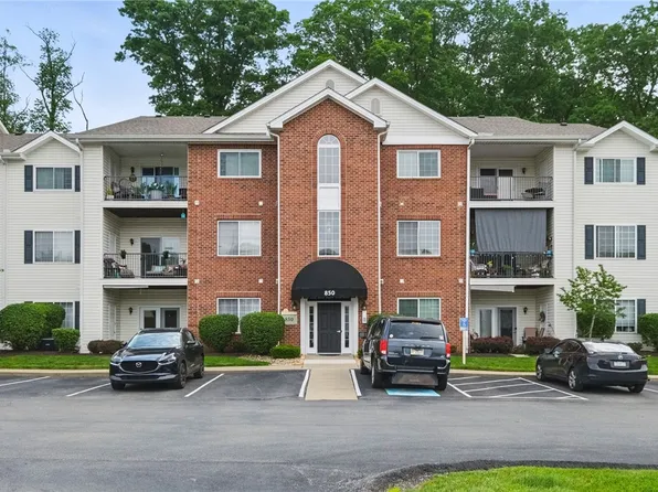 850 Hidden Ridge Ct APT 101, South Park, PA 15129