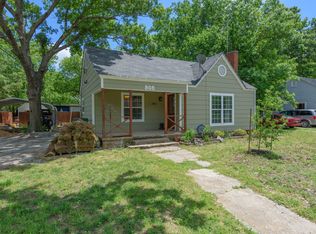 808 S Clements St, Gainesville, TX 76240
