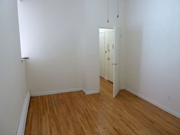 4th image of 251 W 97th St #1K