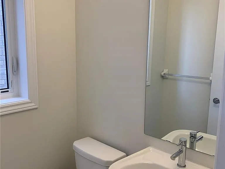 29 Gunn Ave — Photo 6