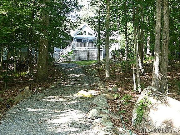 3rd image of 124 Windy Pointe Cir