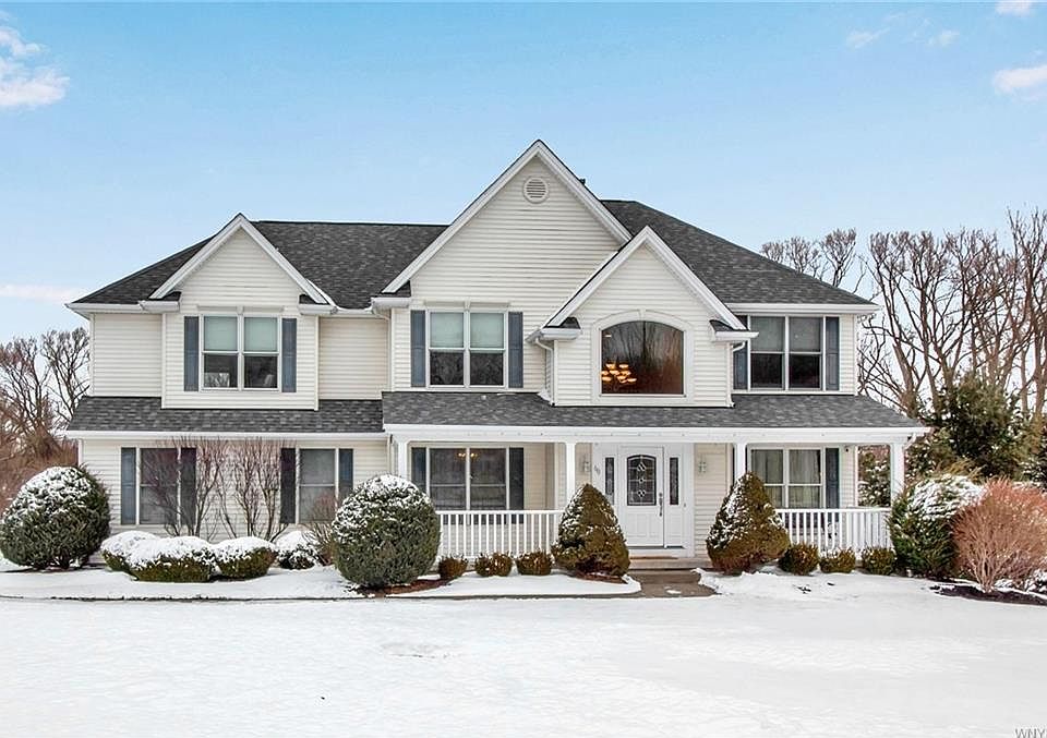 1st image of 60 Chatham Ct