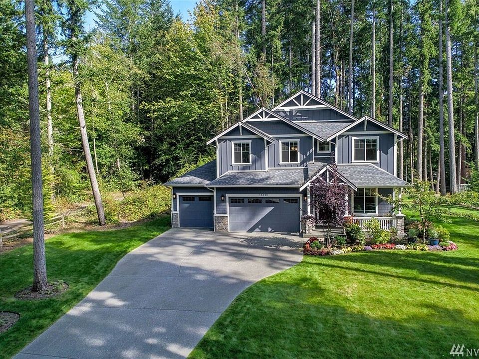 Built in 2015, this home was built to the high standards for quiet and privacy on almost one acre of level land, but conveniently placed in a location which allows a super quick trip to the ferry, schools, parks, shopping and all services!
