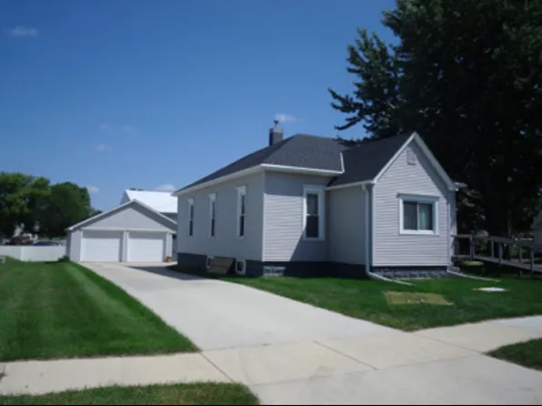 150 N 3rd Ave, Sheldon, IA 51201