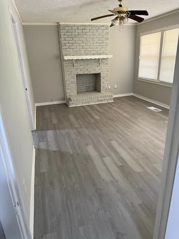 212 Wallis St — Photo 5