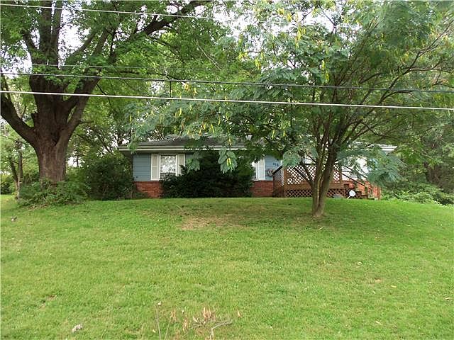 1st image of 516 S 74th St