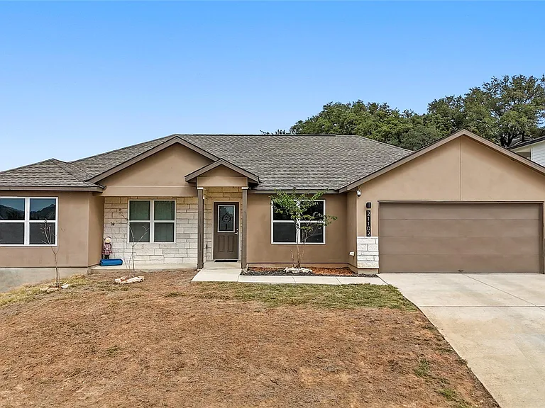 21102 Niagara Cv — Photo 1