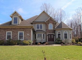 7799 Butterfly St, Concord Township, OH 44077