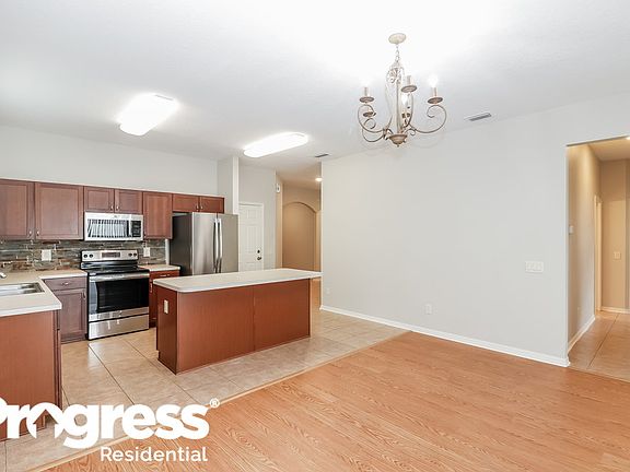 4th image of 18406 Dajana Ave