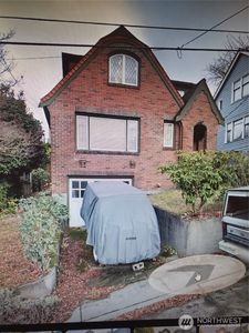 2512 Nob Hill Avenue N, Seattle, WA, 98109