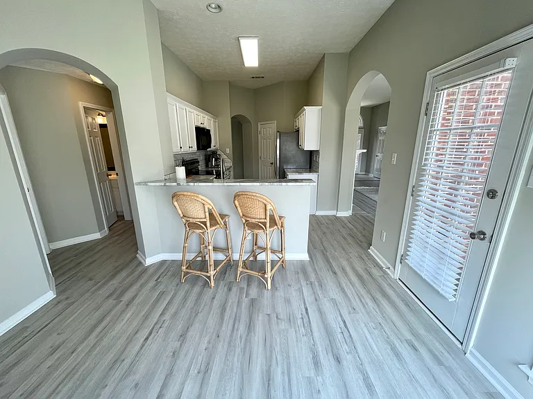 2495 Chancellor Ridge Rd — Photo 10