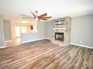 867 Fredonia Dr, Fayetteville, NC 28311
