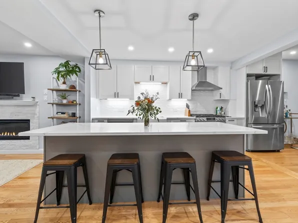 83 Baxter St, South Boston, MA 02127