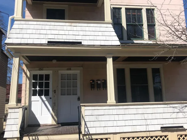 128 Grand St, Middletown, CT 06457