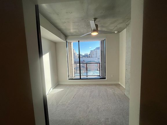 3rd image of 1000 Bannock St #907