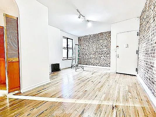 1st image of 112 Haven Ave APT 56