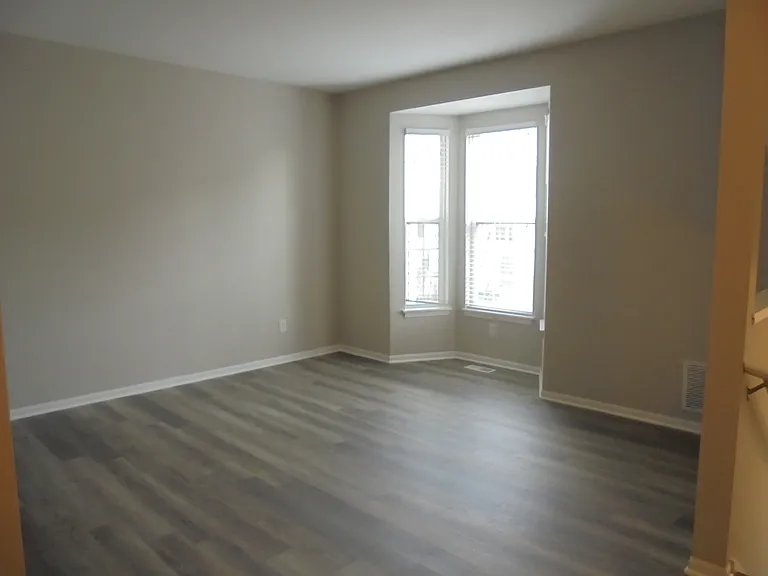 1847 Grandview Pl — Photo 4
