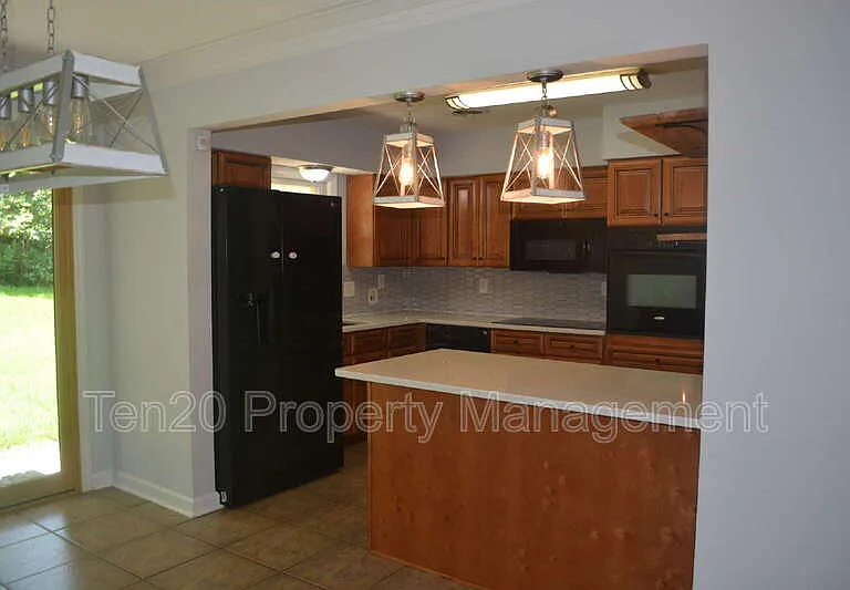 1815 Marilon Dr — Photo 37