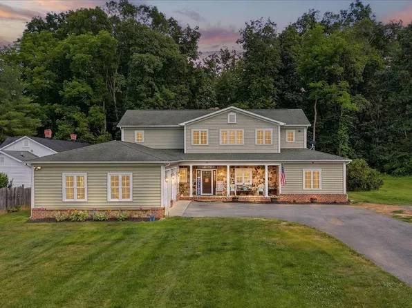59 Howards Ln, Boyce, VA 22620