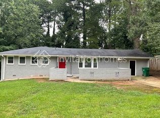 590 Kenridge Cir, Stone Mountain, GA 30083