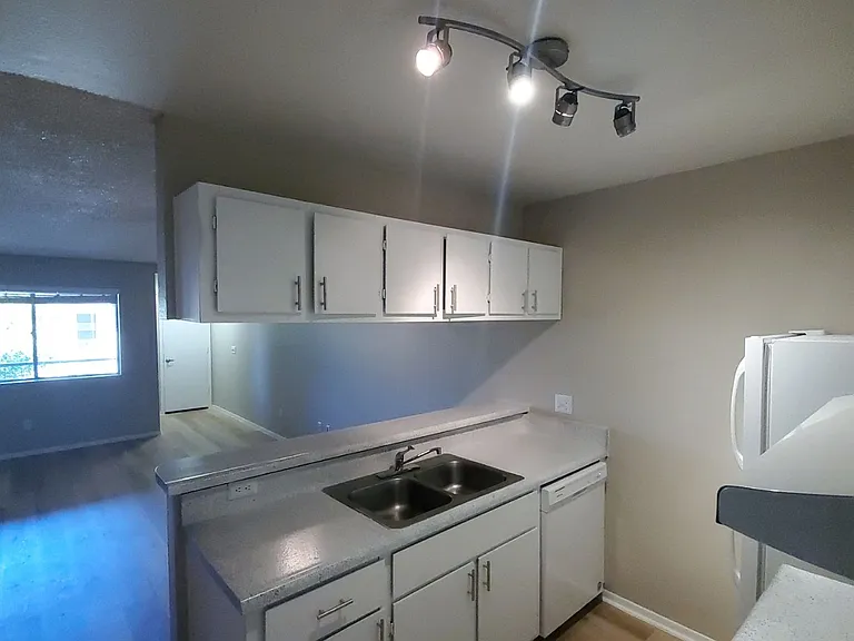 Sand Pebble Community *Renovated Units — Photo 20