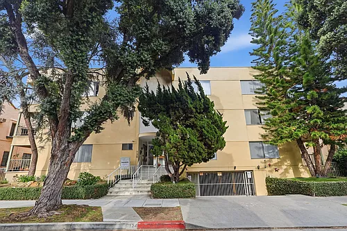 124 N Clark Dr #107 Photo 1