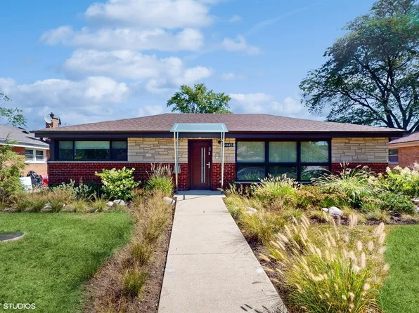 9445 Kildare Ave, Skokie, IL 60076