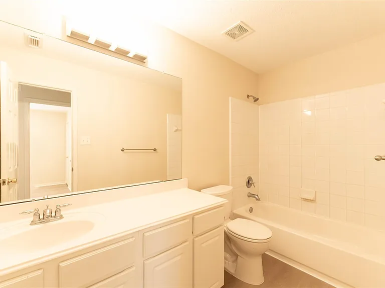 15334 Redbud Dale Ct — Photo 13