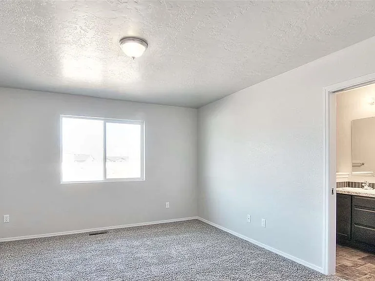 994 S Kalahari Ave — Photo 14