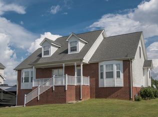 5217 E Robertson Rd, Cross Plains, TN 37049