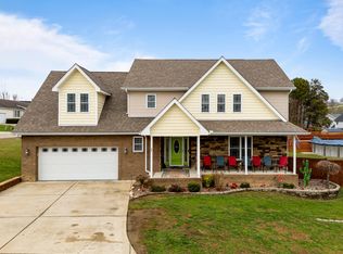 21 Cardinal Dr, Milton, WV 25541