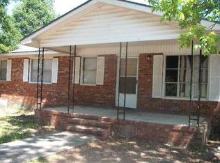 76 Perkins St, Wadley, GA 30477